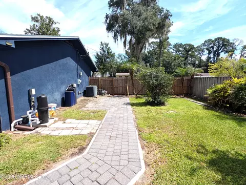 Exterior - 784 Floyd St, Fleming Island, FL 32003 photo 4 of 6