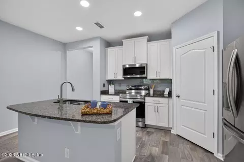 Kitchen - 277 Servia Dr, Saint Johns, FL 32259 photo 2 of 4