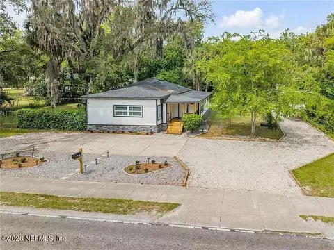1956 Pioneer Trl, New Smyrna Beach, FL 32168