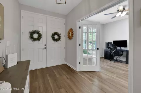 Entry Way - 98 Yardley Ct, Saint Augustine, FL 32092 photo 2 of 8