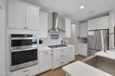 Kitchen - 98 Yardley Ct, Saint Augustine, FL 32092 photo 3 of 5