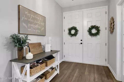 Entry Way - 98 Yardley Ct, Saint Augustine, FL 32092 photo 4 of 8