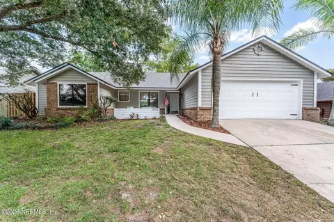 3953 Arbor Bluff Ln E, Jacksonville, FL 32225