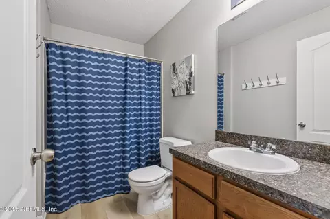Bath - 1500 Calming Water Dr #2103, Fleming Island, FL 32003 photo 2 of 2
