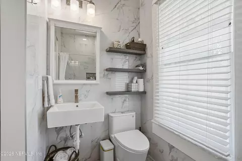 Bath - 53 Sanford St, Saint Augustine, FL 32084 photo 1 of 6