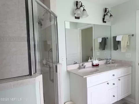 Bath - 564 Domenico Cir, Saint Augustine, FL 32086 photo 2 of 4
