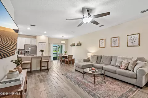 1139 Beach Dune Dr, Jacksonville, FL 32233