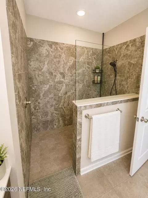 Bath - 82088 Chickadee Ln, Yulee, FL 32097 photo 1 of 3