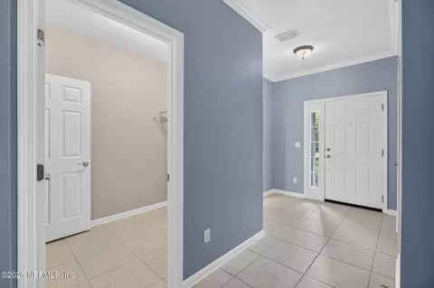 Entry Way - 55 Amistad Dr, Saint Augustine, FL 32086 photo 3 of 9