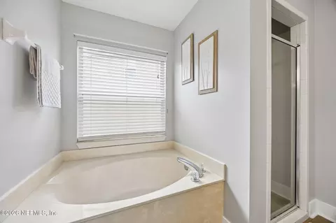 Bath - 757 Flowers St, Saint Augustine, FL 32092 photo 2 of 4