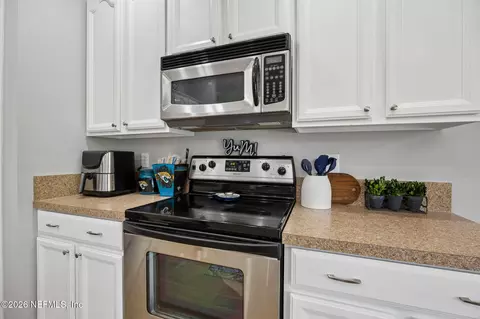 Kitchen - 757 Flowers St, Saint Augustine, FL 32092 photo 3 of 4