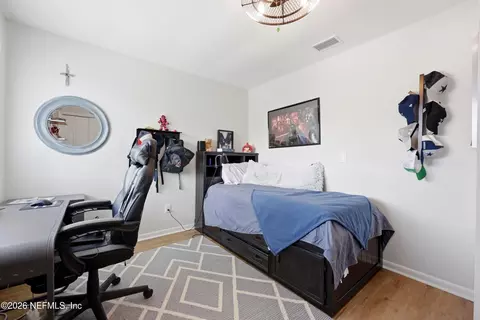 Bedroom - 314 9th St, Atlantic Beach, FL 32233 photo 3 of 4