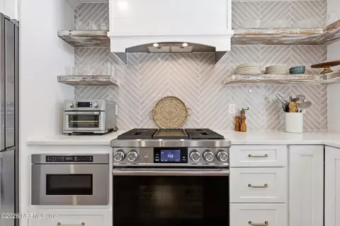 Kitchen - 314 9th St, Atlantic Beach, FL 32233 photo 2 of 7