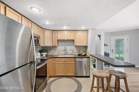 Kitchen - 3701 Windjammer Ln, Saint Augustine, FL 32084 photo 2 of 2