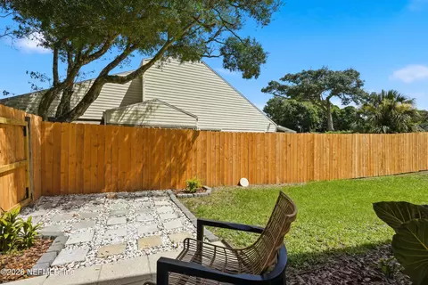 Exterior - 3701 Windjammer Ln, Saint Augustine, FL 32084 photo 6 of 11