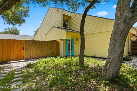 Exterior - 3701 Windjammer Ln, Saint Augustine, FL 32084 photo 3 of 11