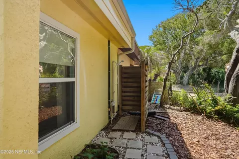 Exterior - 3701 Windjammer Ln, Saint Augustine, FL 32084 photo 4 of 11