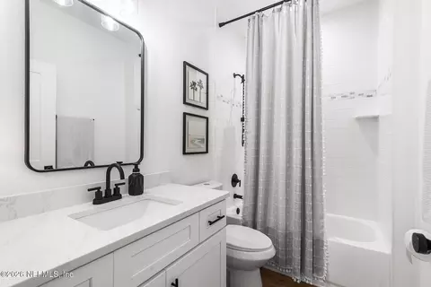 Bath - 880 Fleming St, Fleming Island, FL 32003 photo 1 of 3