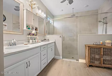 Bath - 48 Hammer Cir, Saint Johns, FL 32259 photo 1 of 3