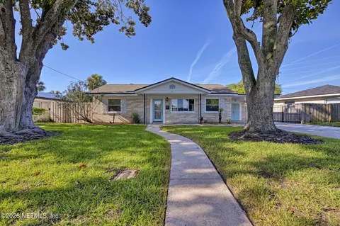 942 16th Ave N, Jacksonville Beach, FL 32250