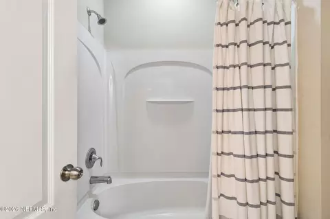 Bath - 206 Mission Cove Cir, Saint Augustine, FL 32084 photo 6 of 6