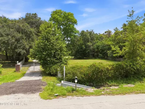 590 Palmetto Bluff Rd, Palatka, FL 32177