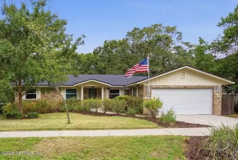 1564 Oak Ridge Dr W, Jacksonville, FL 32225