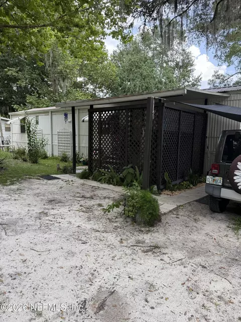 112 Violet Cir, Interlachen, FL 32148 photo 6