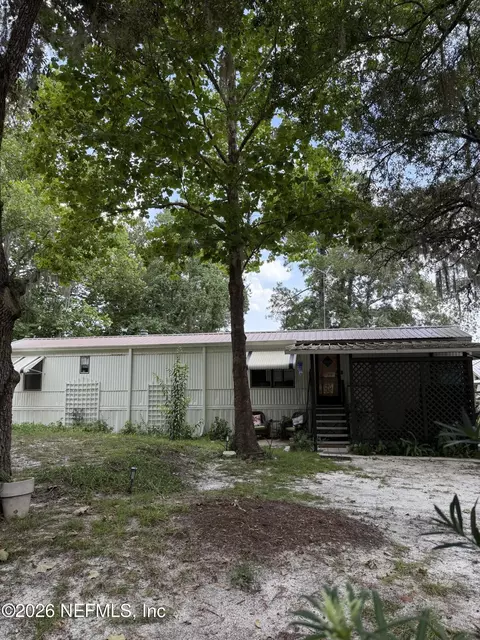 112 Violet Cir, Interlachen, FL 32148 photo 7
