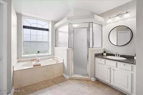 Bath - 817 Esquire Ln, Saint Augustine, FL 32092 photo 3 of 3