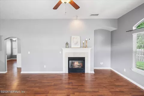 Living - 817 Esquire Ln, Saint Augustine, FL 32092 photo 2 of 5