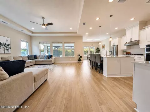Living - 61 Yorkshire Dr, Saint Augustine, FL 32092 photo 1 of 2