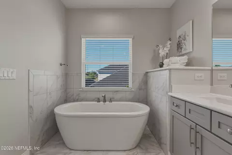 Bath - 466 Windwalker Dr, Saint Augustine, FL 32092 photo 4 of 5