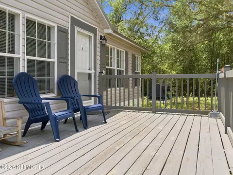 820 Selma Ave, Interlachen, FL 32148 photo 4