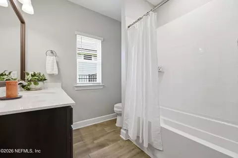 Bath - 359 Glenneyre Cir, Saint Augustine, FL 32092 photo 5 of 8
