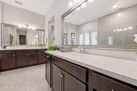 Bath - 359 Glenneyre Cir, Saint Augustine, FL 32092 photo 2 of 8