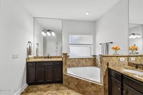 Bath - 1755 Eagle Crest Dr, Fleming Island, FL 32003 photo 3 of 6
