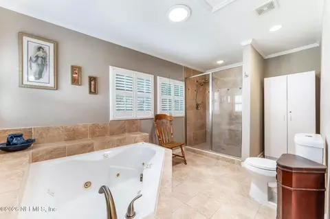 Bath - 7307 Maple Tree Dr, Jacksonville, FL 32277 photo 6 of 9