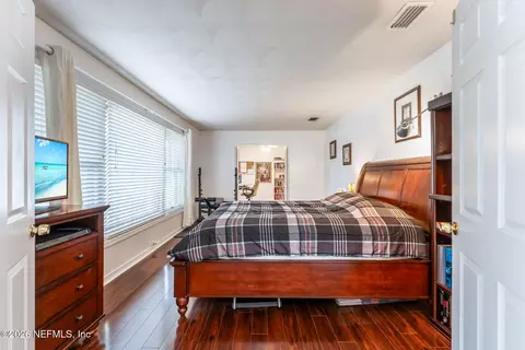 Bedroom - 7307 Maple Tree Dr, Jacksonville, FL 32277 photo 1 of 9