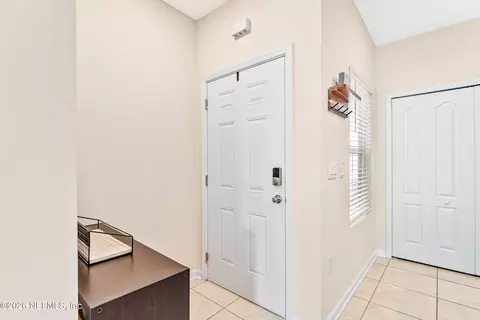 Entry Way - 211 Pasadena Dr, Saint Augustine, FL 32095 photo 2 of 3