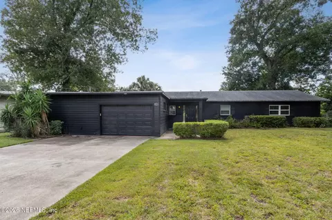 704 Seabrook Cove Rd, Jacksonville, FL 32211