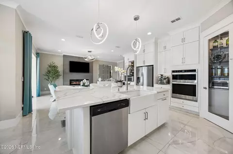 Kitchen - 623 Rum Runner Way, Saint Johns, FL 32259 photo 4 of 6