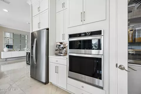 Kitchen - 623 Rum Runner Way, Saint Johns, FL 32259 photo 6 of 6