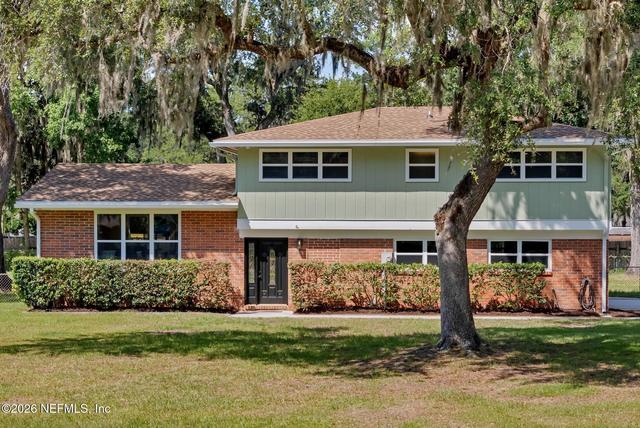 14720 Compass Dr, Jacksonville, FL 32226
