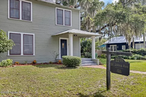 2211 St Johns Ave, Palatka, FL 32177