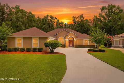 514 Oakmont Dr, Orange Park, FL 32073