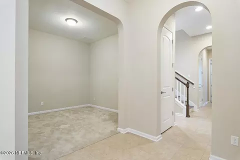 Entry Way - 7209 Mondovi Ln, Jacksonville, FL 32258 photo 7 of 14