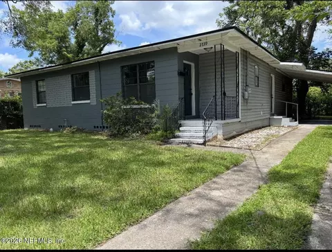 2739 King Cole Dr, Jacksonville, FL 32209