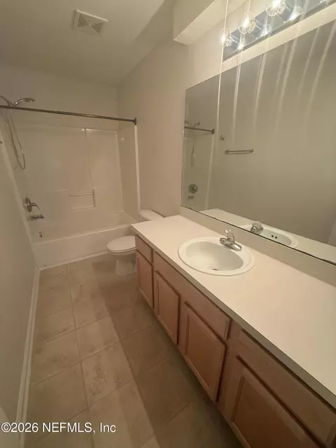 Bath - 521 Scrub Jay Dr, Saint Augustine, FL 32092 photo 2 of 3
