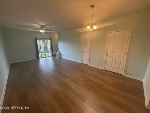 Living - 521 Scrub Jay Dr, Saint Augustine, FL 32092 photo 1 of 2